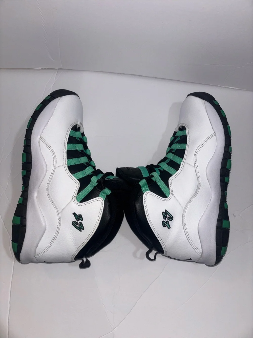 Air Jordan 10 Retro 30TH GG lace up shoes White Green Black Boys Size 5.5